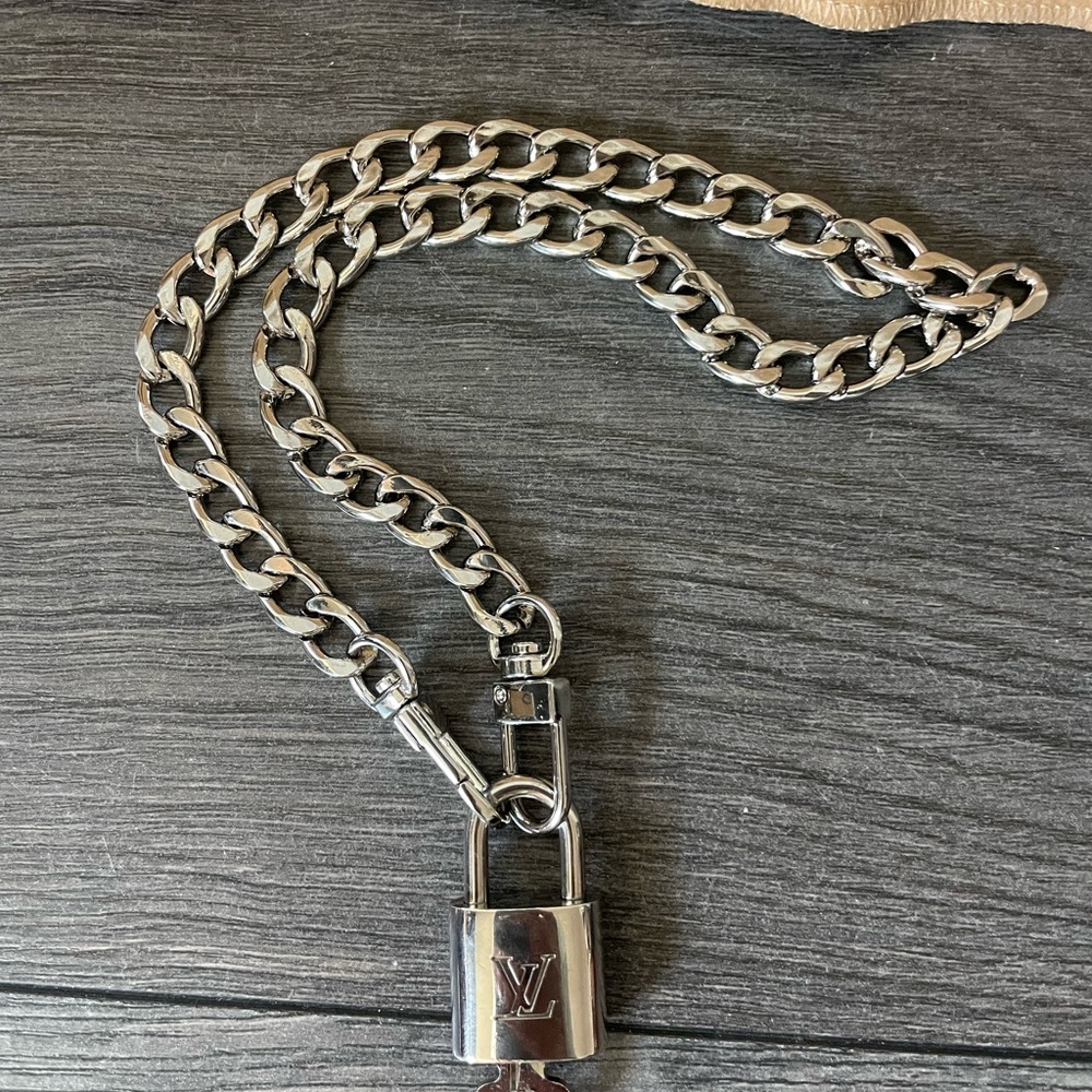 Authentic Louis Vuitton Silver Padlock Lock & Key - Picture 12 of 15
